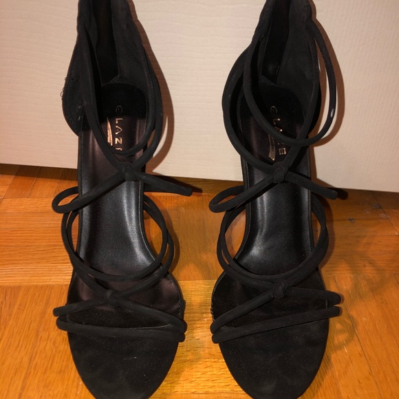 Black heels - Picture 1 of 4